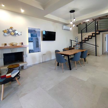 Olive Stonehouses - Alkistis Kalamáta Buitenkant foto