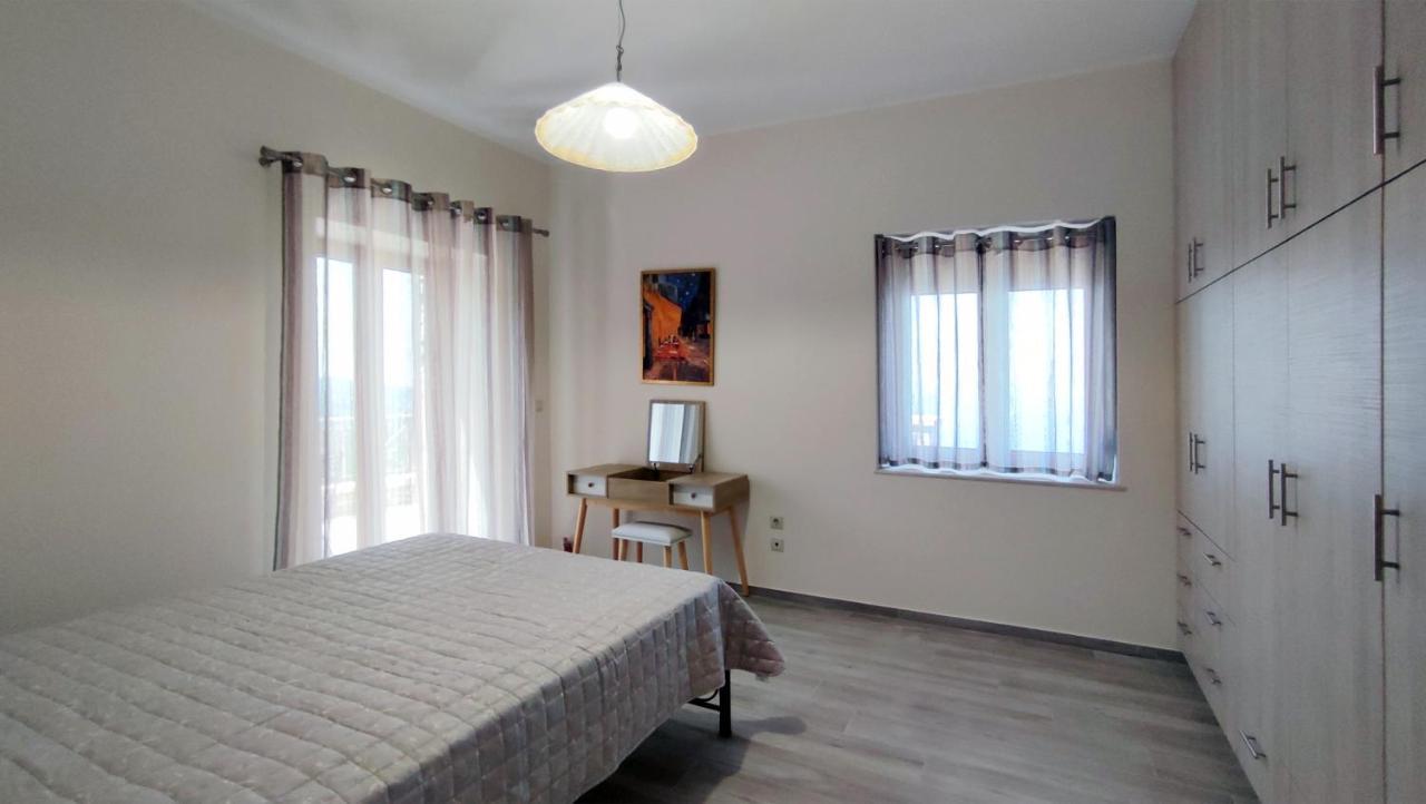 Olive Stonehouses - Alkistis Kalamáta Buitenkant foto